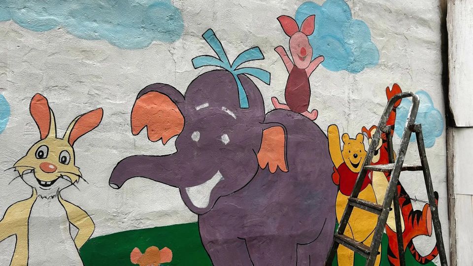 Волонтёры «Движения первых» помогли благоустроить территорию Детского дома Тувы Волонтёры «Движения первых» помогли благоустроить территорию Детского дома Тувы