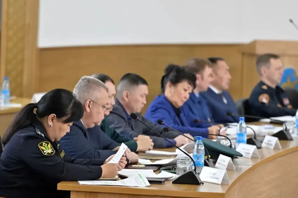 Владислав Ховалыг: «Безопасность и комфорт жителей и гостей Тувы — наш главный приоритет» Владислав Ховалыг: «Безопасность и комфорт жителей и гостей Тувы — наш главный приоритет»