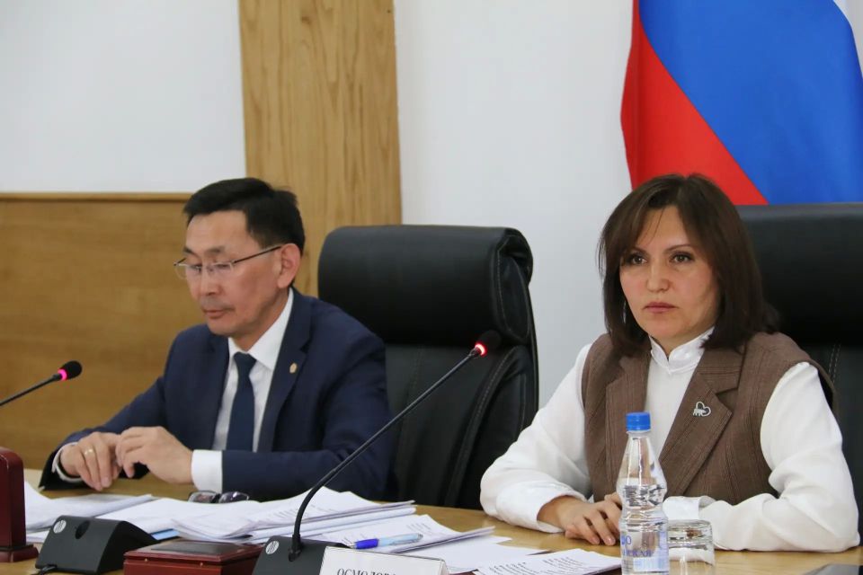 Меры по профилактике алкоголизации населения, анализ текущей ситуации и стратегию дальнейшей работы обсудили сегодня, 28 мая, на парламентских слушаниях, которые состоялись в Доме правительства Республики Тыва Меры по профилактике алкоголизации населения, анализ текущей ситуации и стратегию дальнейшей работы обсудили сегодня, 28 мая, на парламентских слушаниях, которые состоялись в Доме правительства Республики Тыва
