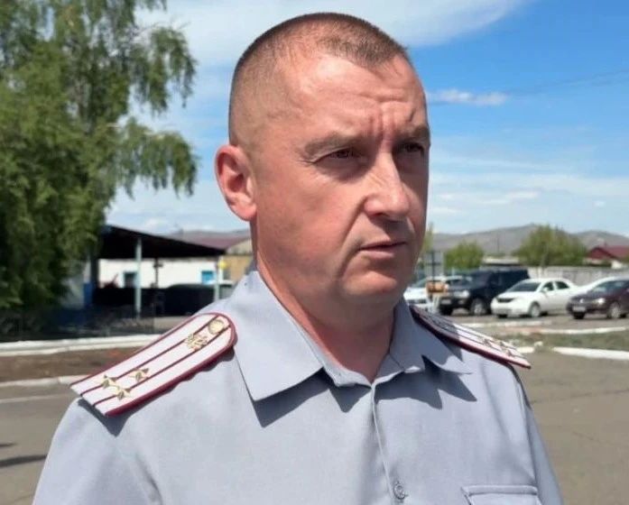УФСИН Тувы передало автомобили для бывших сотрудников в зону СВО УФСИН Тувы передало автомобили для бывших сотрудников в зону СВО
