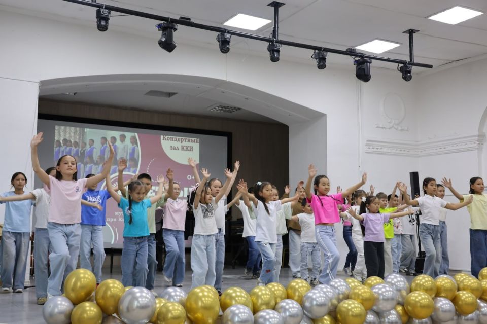 В Кызылском колледже искусств прошел отчетный концерт учащихся музыкальной школы-студии