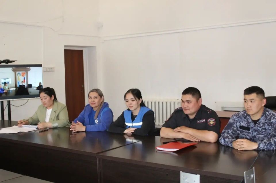 В Чадане прошли командно-штабные учения по ликвидации крупного розлива нефтепродуктов В Чадане прошли командно-штабные учения по ликвидации крупного розлива нефтепродуктов
