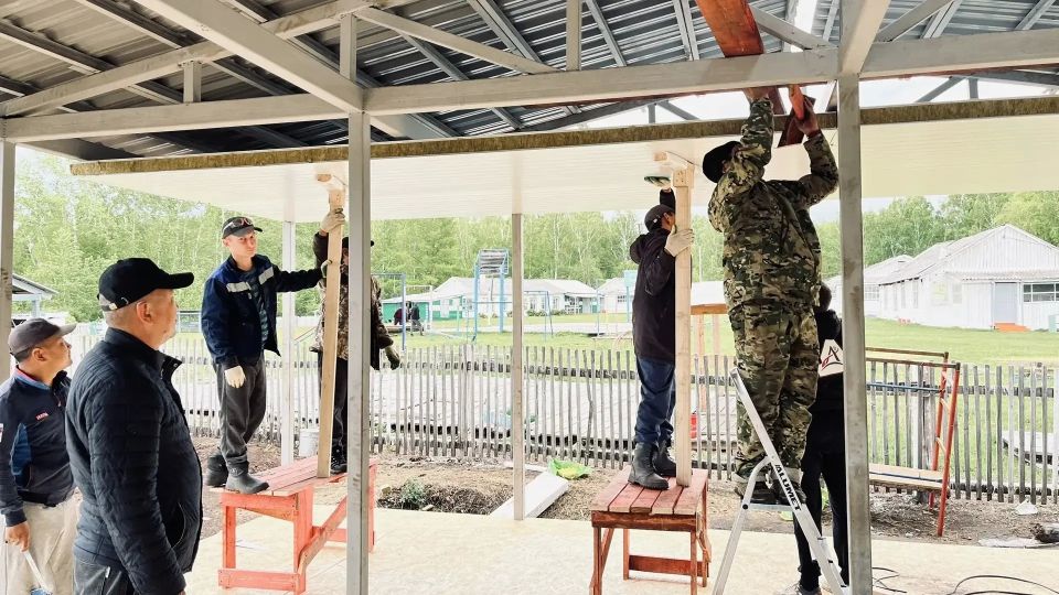 В лагере «Чодураа» строят два быстровозводимых корпуса В лагере «Чодураа» строят два быстровозводимых корпуса