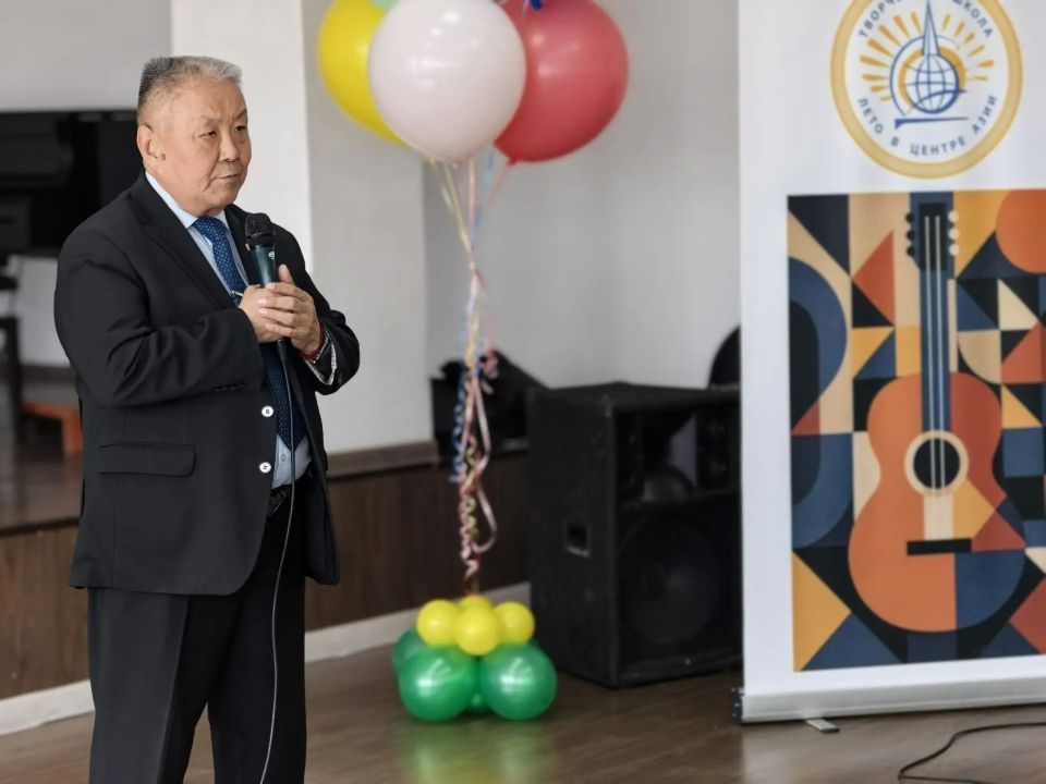 Торжественно открылись двери уникальной площадки творчества - школы «Лето в Центре Азии» Торжественно открылись двери уникальной площадки творчества - школы «Лето в Центре Азии»