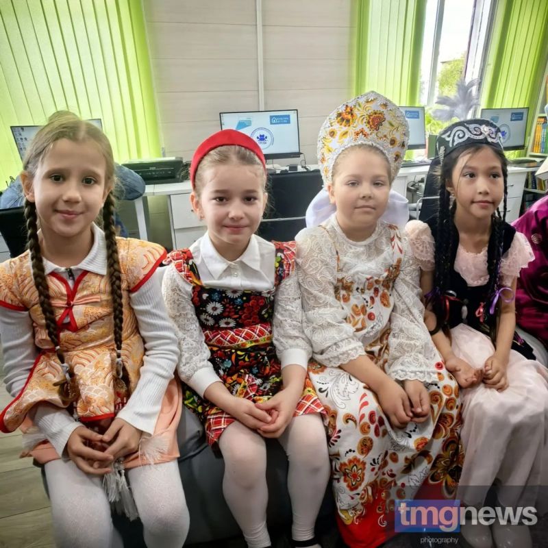 В Туве торжественно открылся первый Детский культурно-просветительский центр В Туве торжественно открылся первый Детский культурно-просветительский центр