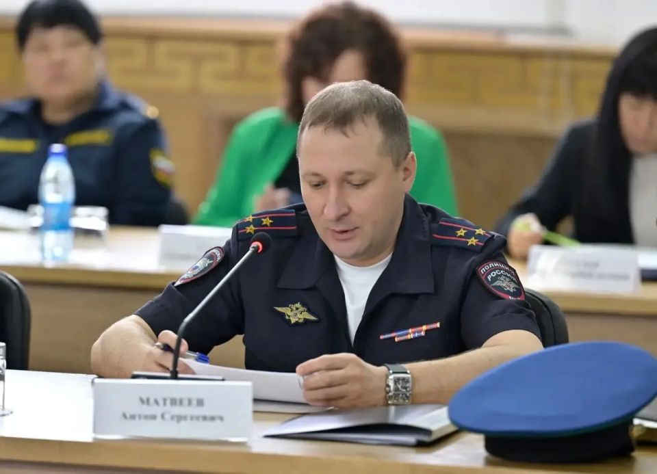 Владислав Ховалыг: На аппаратном совещании обсудили обеспечение безопасности детей летом Владислав Ховалыг: На аппаратном совещании обсудили обеспечение безопасности детей летом