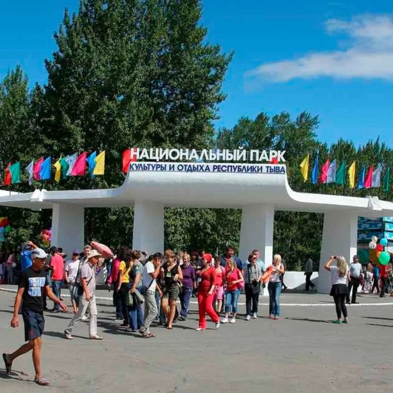 Двух парней зажало на неисправном аттракционе в Туве Двух парней зажало на неисправном аттракционе в Туве
