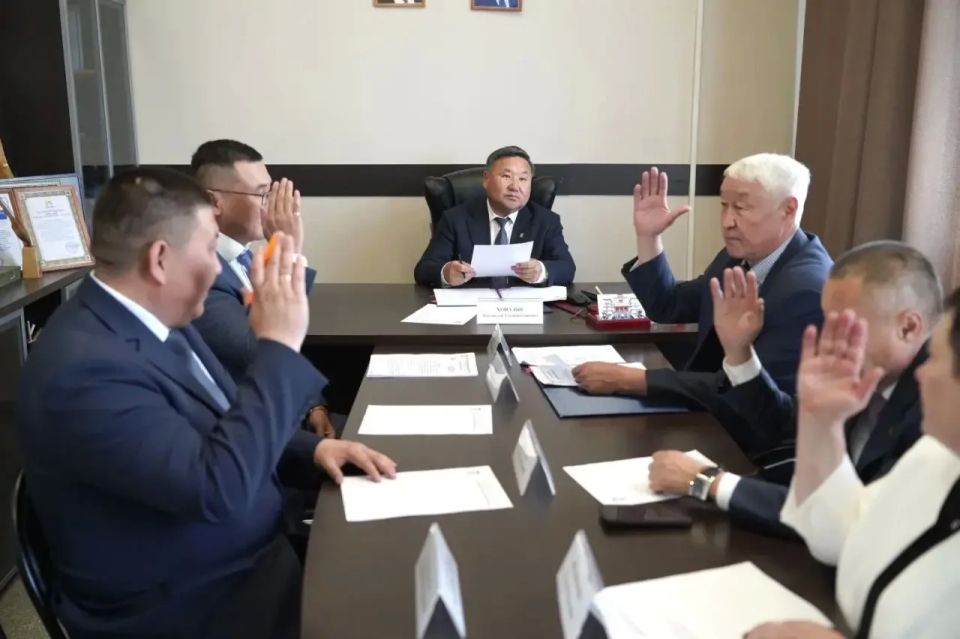 Владислав Ховалыг: Принял участие в ключевом этапе процедуры отбора кандидатов от Партии «Единая Россия» на должность Главы Республики Тыва Владислав Ховалыг: Принял участие в ключевом этапе процедуры отбора кандидатов от Партии «Единая Россия» на должность Главы Республики Тыва