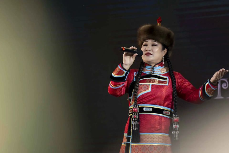Театр "Саяны" выступил на гала-концерте фестиваля «Многоцветия России» Театр "Саяны" выступил на гала-концерте фестиваля «Многоцветия России»