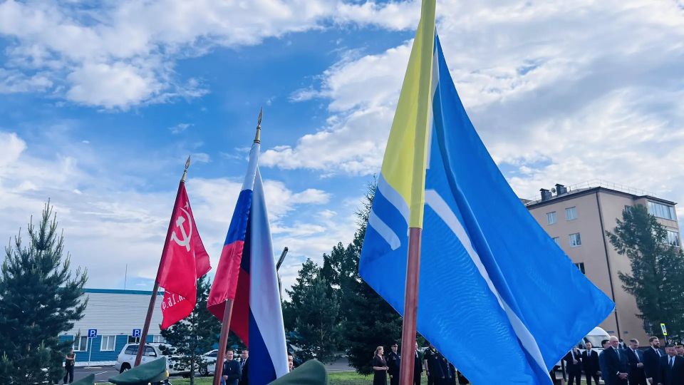 Память героев почтили в Кызыле Память героев почтили в Кызыле