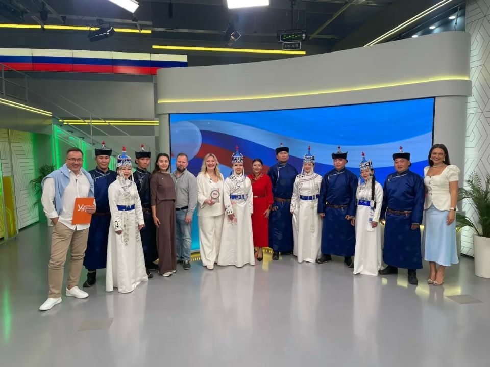 Сегодня в эфире программы «Утро на Енисее» Любовь Романова, генеральный директор ГЦНТ, рассказала о Всесибирском фестивале национальных культур «Я люблю тебя, Россия!» Сегодня в эфире программы «Утро на Енисее» Любовь Романова, генеральный директор ГЦНТ, рассказала о Всесибирском фестивале национальных культур «Я люблю тебя, Россия!»