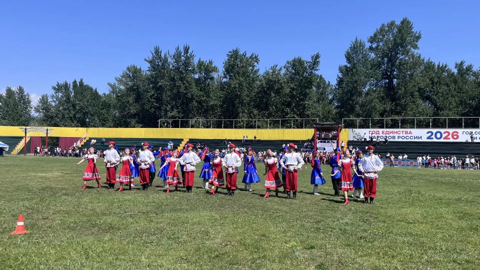 Сегодня руководитель УФССП России по Республике Тыва Ольга Романовна Доржу и сотрудники ведомства приняли участие в торжественном мероприятии, посвящённом Дню России Сегодня руководитель УФССП России по Республике Тыва Ольга Романовна Доржу и сотрудники ведомства приняли участие в торжественном мероприятии, посвящённом Дню России