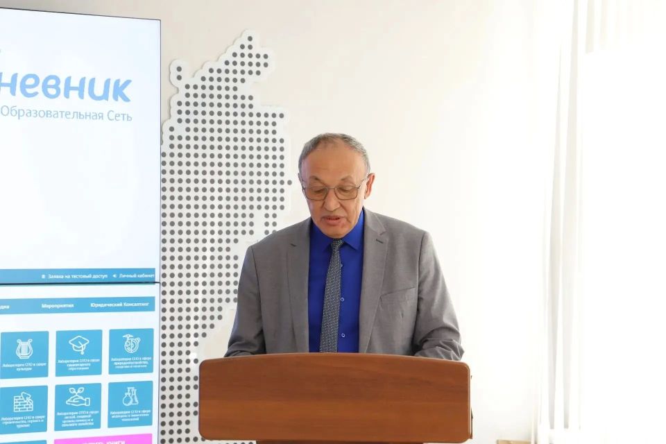 Педагоги Республики Тыва борются за премию Главы региона Педагоги Республики Тыва борются за премию Главы региона