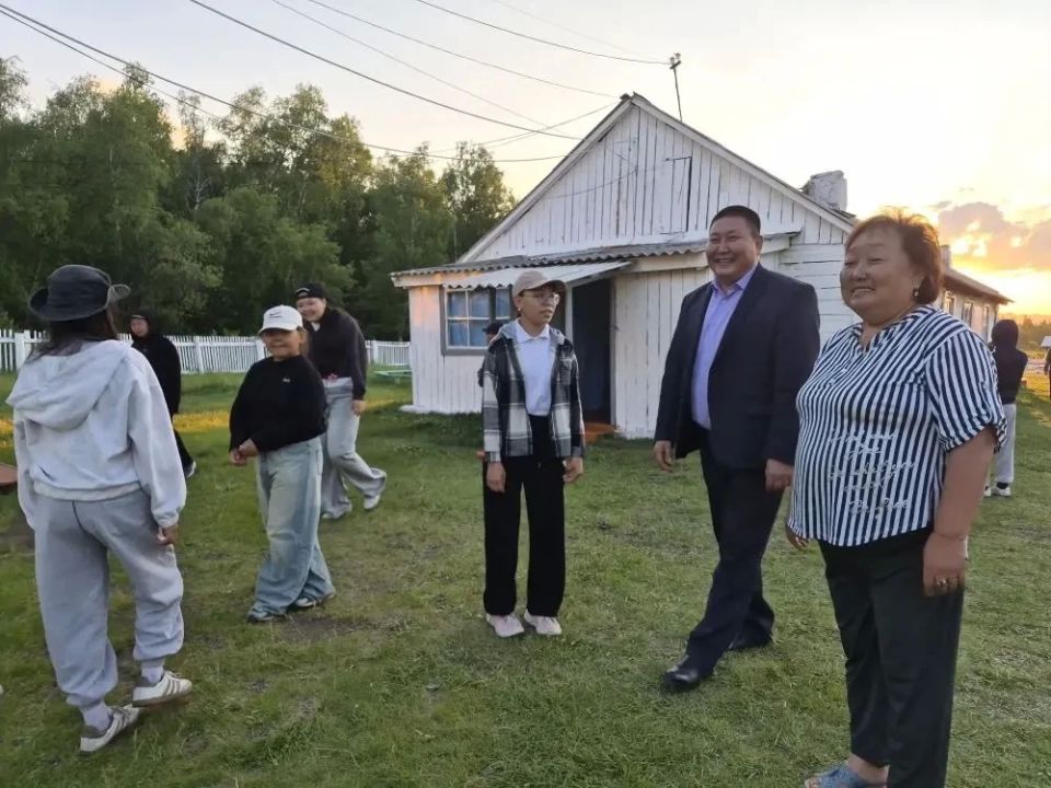 Заместитель председателя Правительства Республики Тыва проинспектировал социальные объекты республики Заместитель председателя Правительства Республики Тыва проинспектировал социальные объекты республики