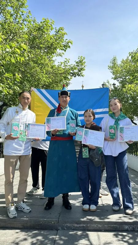 «Прорыв года»: Тува триумфально выступила на юбилейной «Студенческой весне» в Хабаровске «Прорыв года»: Тува триумфально выступила на юбилейной «Студенческой весне» в Хабаровске