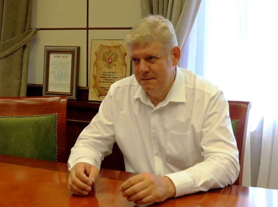 Полномочный представитель Президента Российской Федерации в Сибирском федеральном округе Анатолий Серышев провёл рабочую встречу с исполняющим обязанности директора Института ядерной физики им. Г.И. Будкера Сибирского... Полномочный представитель Президента Российской Федерации в Сибирском федеральном округе Анатолий Серышев провёл рабочую встречу с исполняющим обязанности директора Института ядерной физики им. Г.И. Будкера Сибирского...