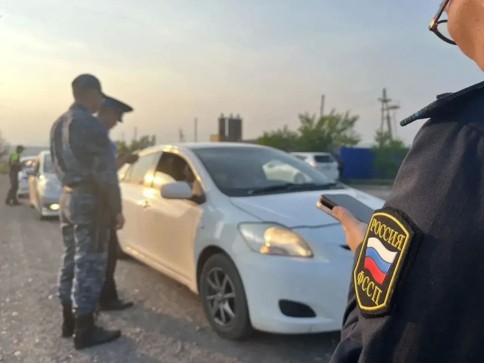 Сотрудники Госавтоинспекции совместно с судебными приставами провели рейдовое мероприятие «Правопорядок» Сотрудники Госавтоинспекции совместно с судебными приставами провели рейдовое мероприятие «Правопорядок»