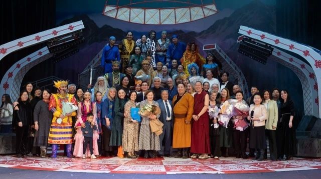 Национальный театр имени Виктора Кок-оола удостоен специальной премии фестиваля «Золотая маска» за мюзикл «Легенда ветров» Национальный театр имени Виктора Кок-оола удостоен специальной премии фестиваля «Золотая маска» за мюзикл «Легенда ветров»