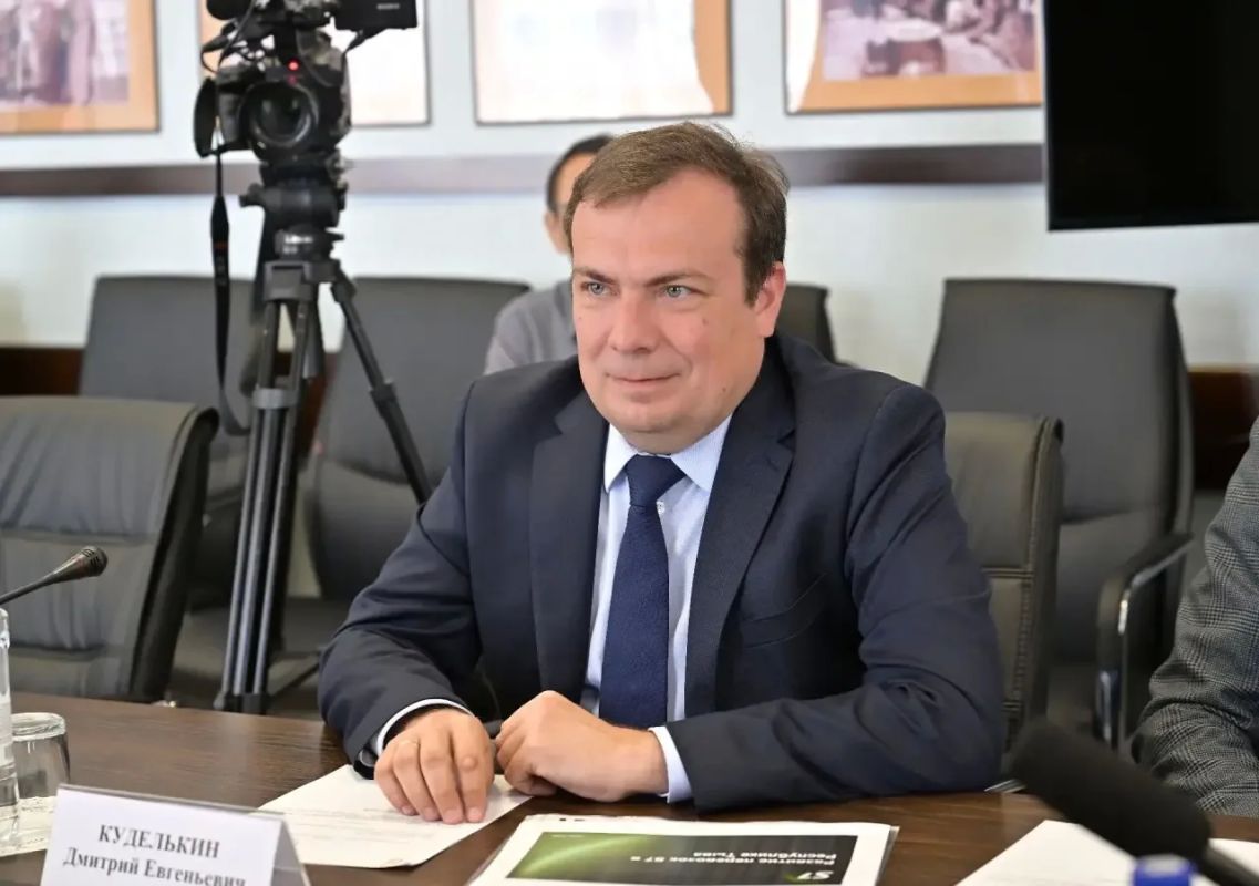 Владислав Ховалыг: Сегодня подписали соглашение о сотрудничестве с руководством S7 Airlines Владислав Ховалыг: Сегодня подписали соглашение о сотрудничестве с руководством S7 Airlines