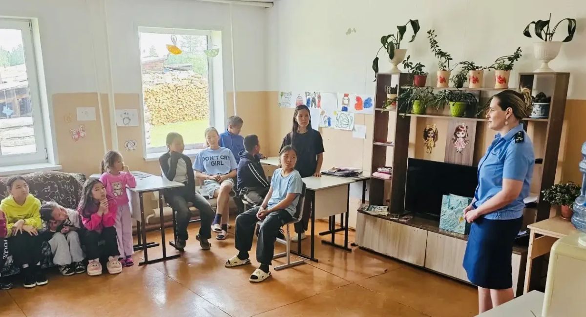 Кызылский межрайонный прокурор Наталья Грек провела личный прием граждан в Тере-Хольском районе Кызылский межрайонный прокурор Наталья Грек провела личный прием граждан в Тере-Хольском районе