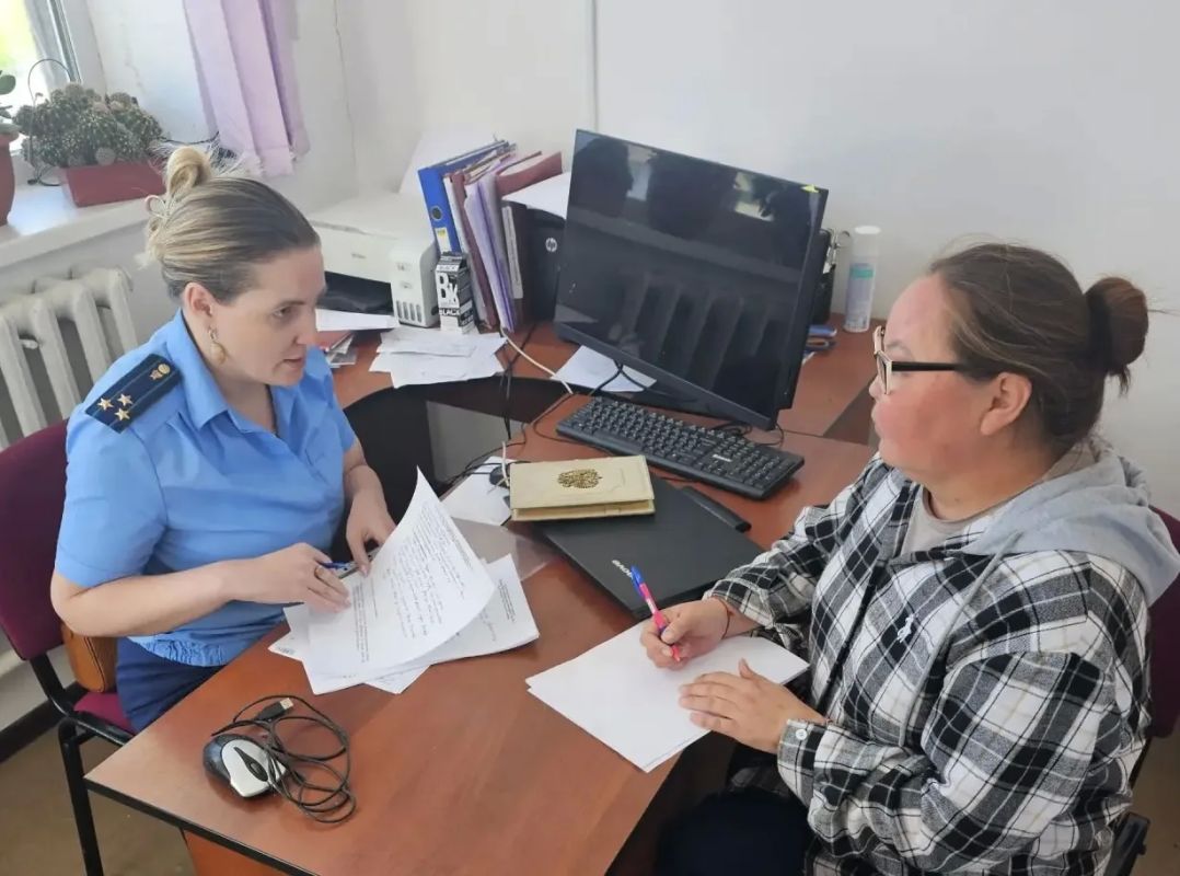 Кызылский межрайонный прокурор Наталья Грек провела личный прием граждан в Тере-Хольском районе Кызылский межрайонный прокурор Наталья Грек провела личный прием граждан в Тере-Хольском районе
