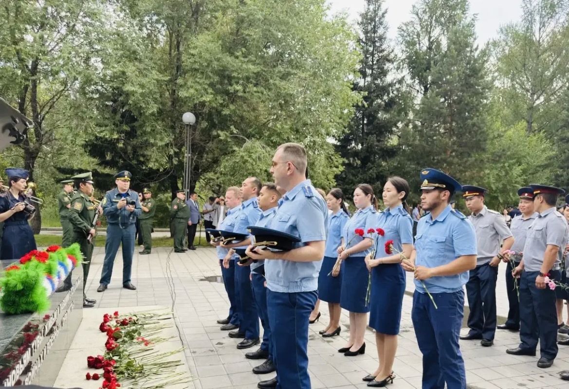 Сотрудники прокуратуры приняли участие в мероприятиях, посвященных Дню ветеранов боевых действий Сотрудники прокуратуры приняли участие в мероприятиях, посвященных Дню ветеранов боевых действий