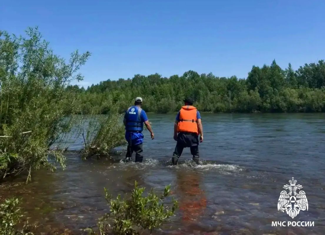 В Туве пятые сутки продолжаются масштабные поиски двух пропавших девочек В Туве пятые сутки продолжаются масштабные поиски двух пропавших девочек