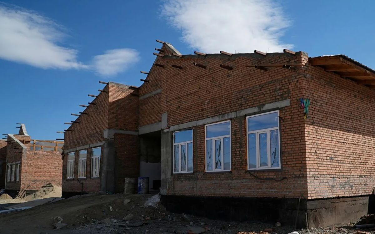 Глава Тувы побывал на строительных объектах и встретился с жителями Монгун-Тайгинского района Глава Тувы побывал на строительных объектах и встретился с жителями Монгун-Тайгинского района
