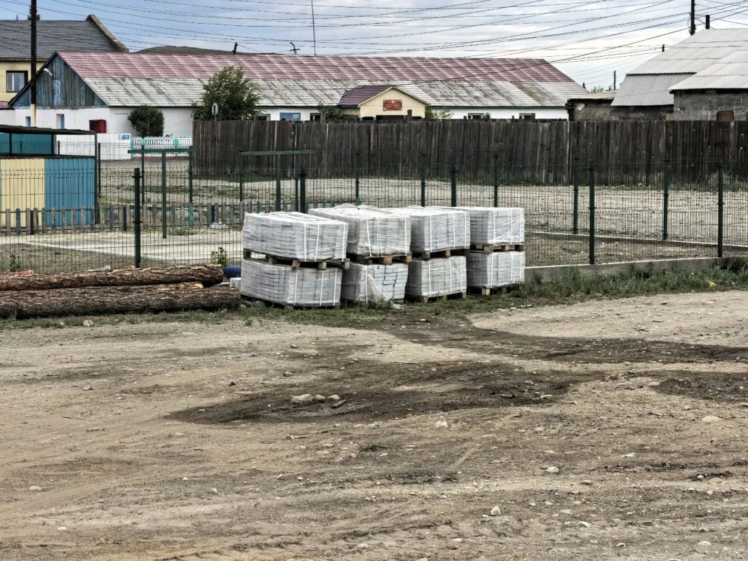 В Тээли активно идет возведение нового дома культуры В Тээли активно идет возведение нового дома культуры