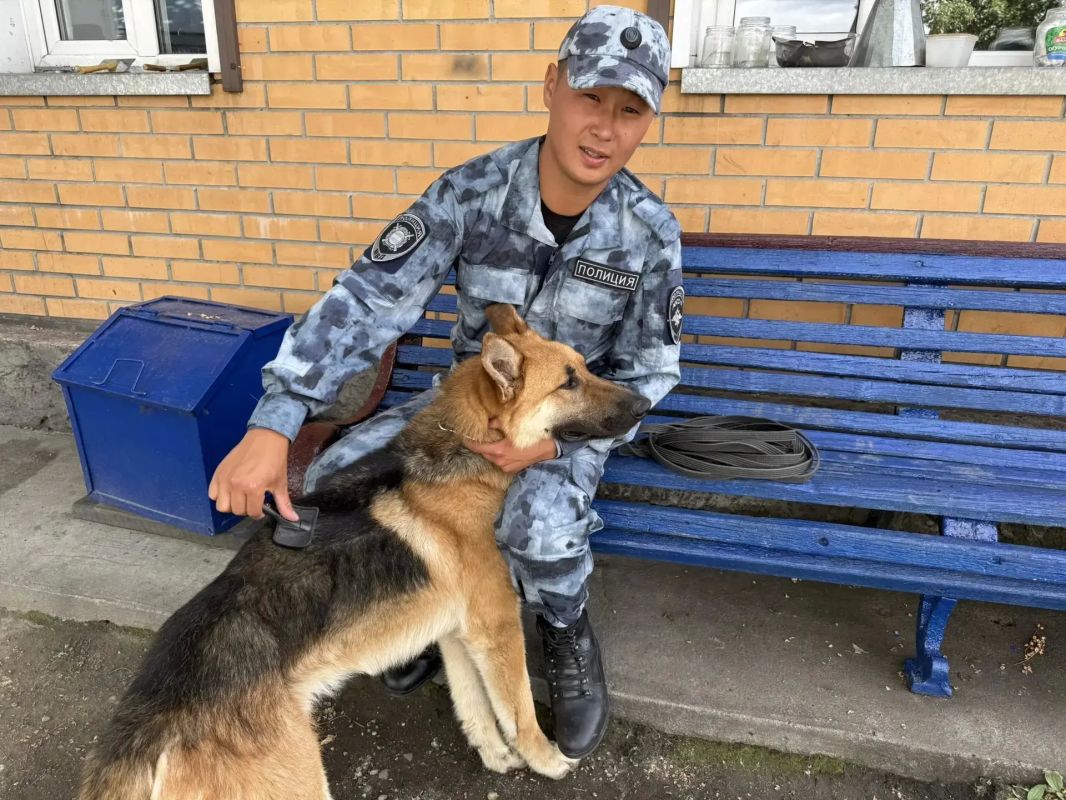 Сотрудники ЦКС МВД по Республике Тыва своими силами благоустроили территорию центра Сотрудники ЦКС МВД по Республике Тыва своими силами благоустроили территорию центра