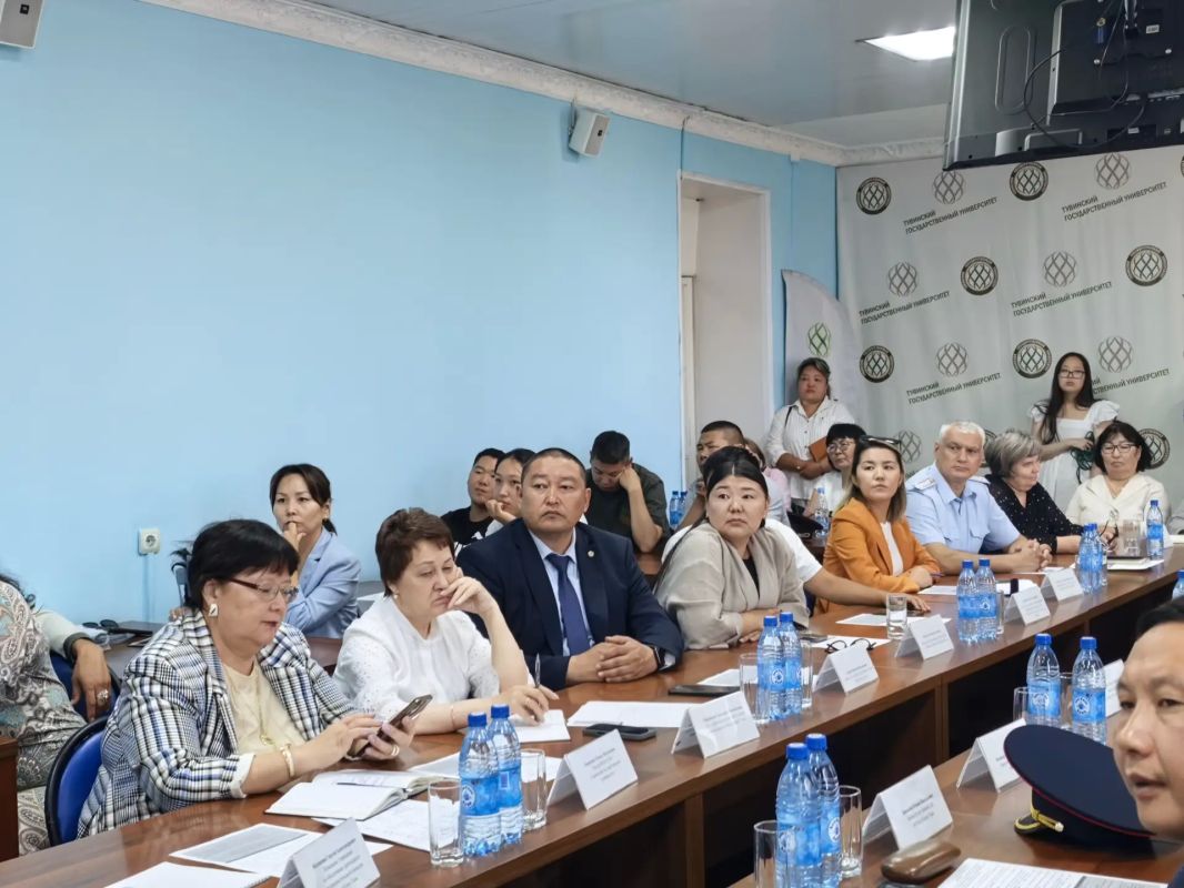 По инициативе МВД по Республике Тыва в ТувГУ состоялся межведомственный диалог по вопросам профилактики экстремизма По инициативе МВД по Республике Тыва в ТувГУ состоялся межведомственный диалог по вопросам профилактики экстремизма