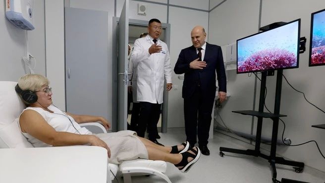 Михаил Мишустин ознакомился с работой Республиканского консультативно-диагностического центра в Кызыле Михаил Мишустин ознакомился с работой Республиканского консультативно-диагностического центра в Кызыле