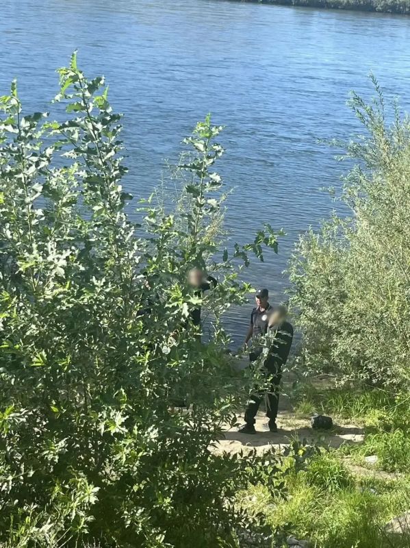 На берегу Енисея полицейскими выявлены нарушители общественного порядка На берегу Енисея полицейскими выявлены нарушители общественного порядка