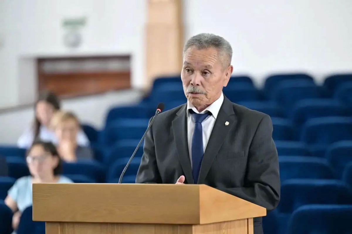 Владислав Ховалыг: На заседании Правительства заслушал доклад о состоянии и охране окружающей среды в Туве за прошлый год Владислав Ховалыг: На заседании Правительства заслушал доклад о состоянии и охране окружающей среды в Туве за прошлый год