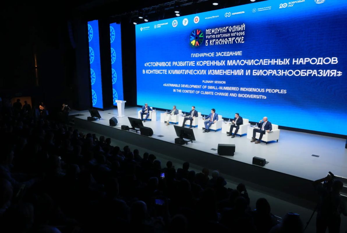 Полномочный представитель Президента Российской Федерации в Сибирском федеральном округе Анатолий Серышев принял участие в пленарном заседании Международного форума коренных народов, который проходит в Красноярске с 13 по 15... Полномочный представитель Президента Российской Федерации в Сибирском федеральном округе Анатолий Серышев принял участие в пленарном заседании Международного форума коренных народов, который проходит в Красноярске с 13 по 15...