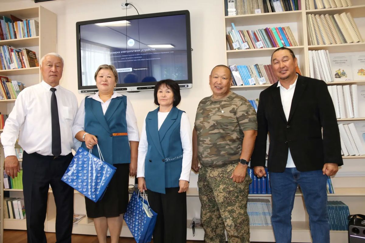 В Тандинском кожууне открылась первая модельная библиотека В Тандинском кожууне открылась первая модельная библиотека