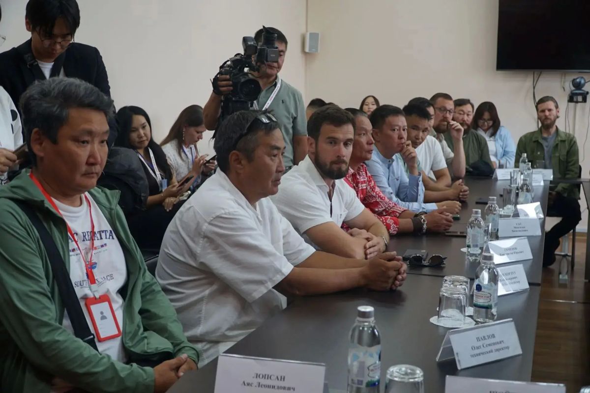Сегодня в Министерстве культуры состоялась пресс-конференция, посвященная масштабному театрализованному представлению «Колыбель Вселенной кочевников» Сегодня в Министерстве культуры состоялась пресс-конференция, посвященная масштабному театрализованному представлению «Колыбель Вселенной кочевников»