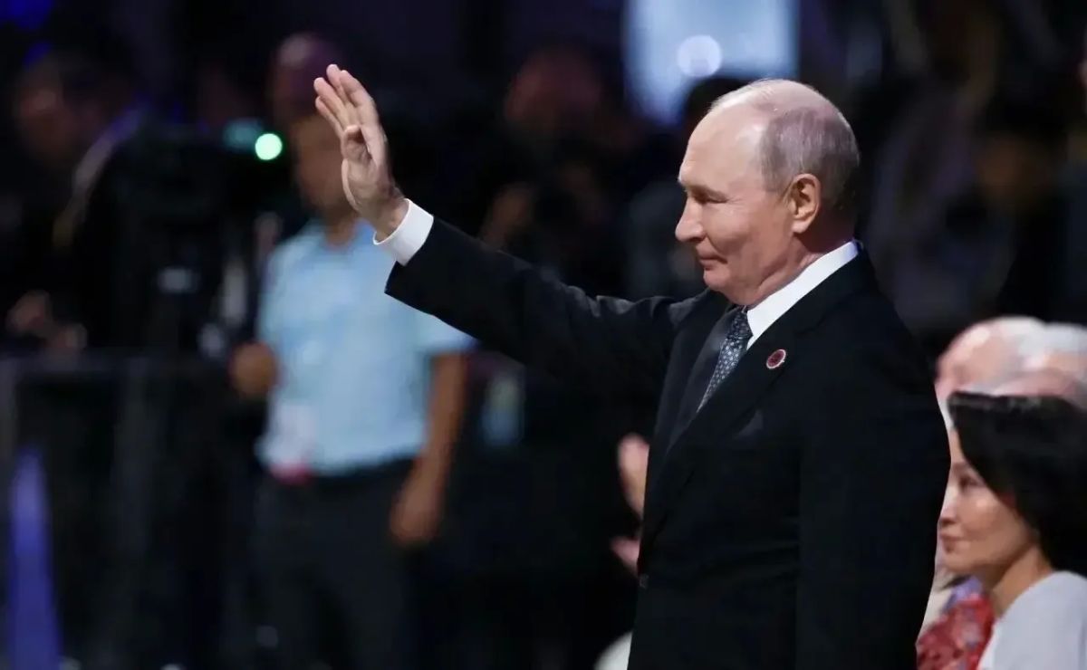 Владислав Ховалыг пожелал спортсменам из Тувы, участвующим в VI Всемирных играх кочевников, удачи в соревнованиях Владислав Ховалыг пожелал спортсменам из Тувы, участвующим в VI Всемирных играх кочевников, удачи в соревнованиях