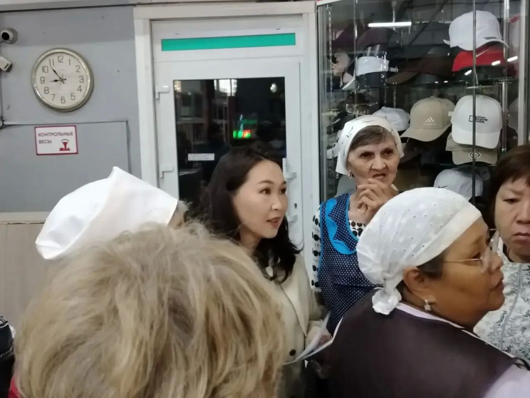 Специалисты Управления Роспотребнадзора по Республике Тыва провели встречу с индивидуальными предпринимателями в ТД Гаруда на тему «Автоштрафы» Специалисты Управления Роспотребнадзора по Республике Тыва провели встречу с индивидуальными предпринимателями в ТД Гаруда на тему «Автоштрафы»