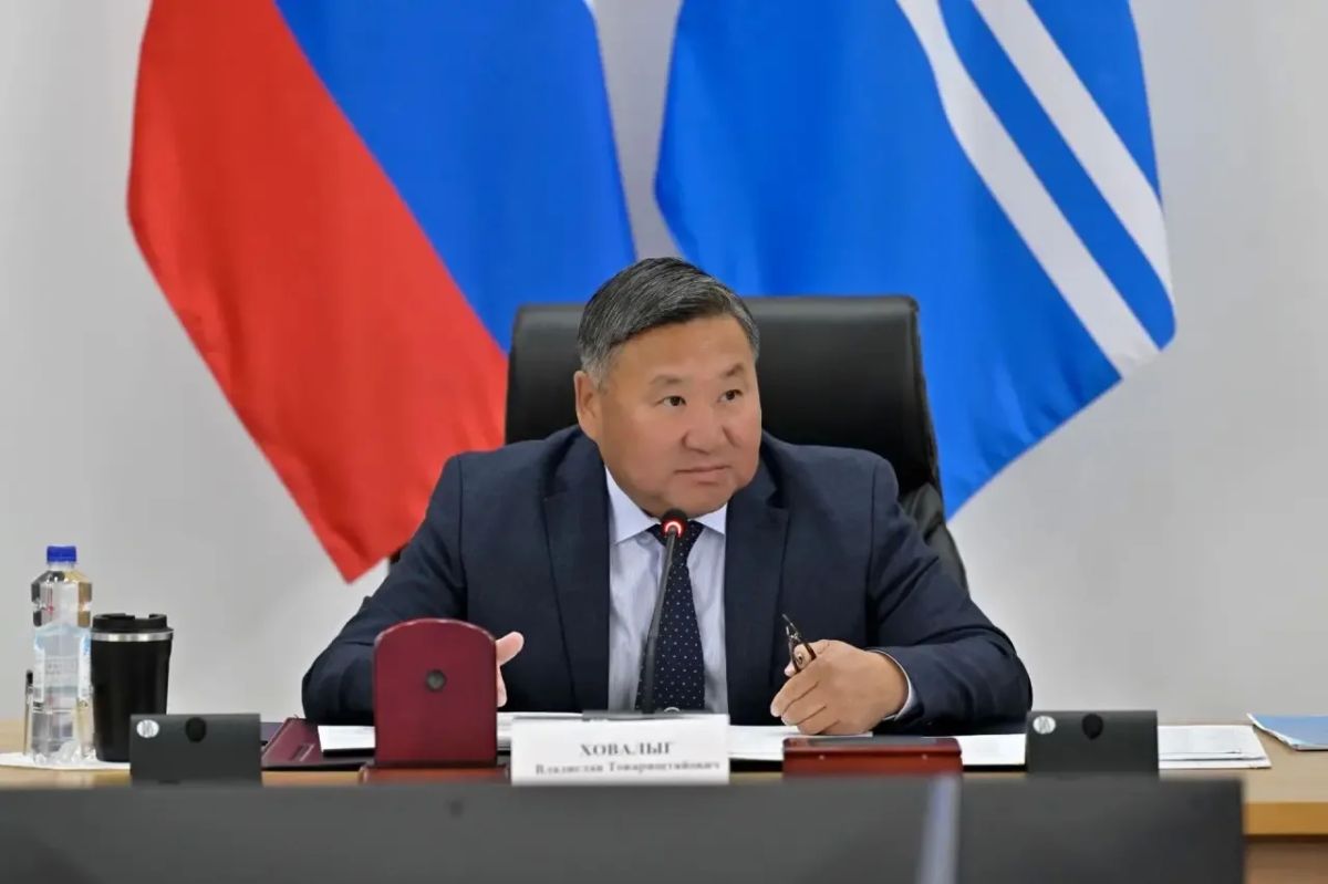 Владислав Ховалыг: На аппаратном совещании обсудили готовность к предстоящему отопительному сезону Владислав Ховалыг: На аппаратном совещании обсудили готовность к предстоящему отопительному сезону