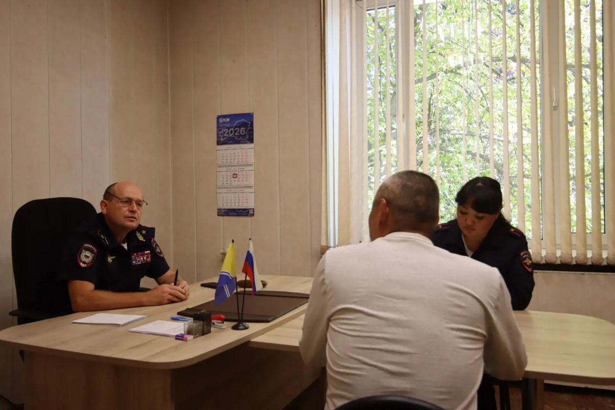 На встречу с Министром МВД по Республике Тыва пришли более 130 человек, желающих поступить на службу На встречу с Министром МВД по Республике Тыва пришли более 130 человек, желающих поступить на службу