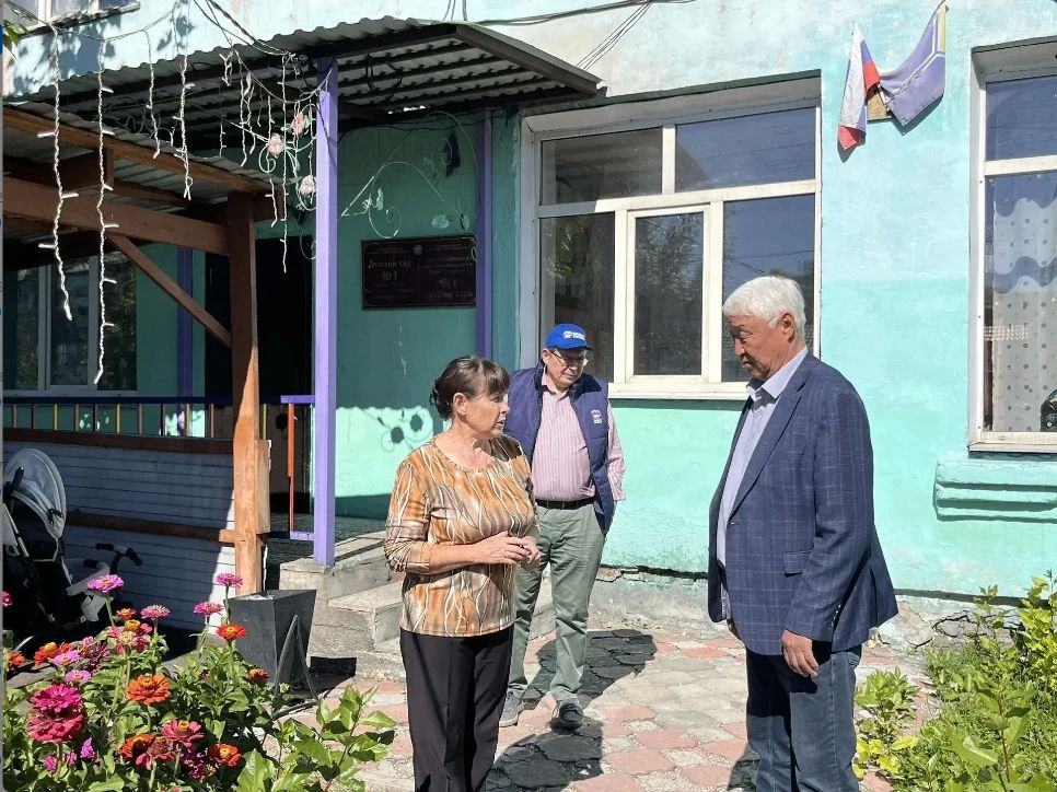 Председатель Верховного Хурала Кан-оол Даваа 10 сентября посетил Пий-Хемский кожуун Председатель Верховного Хурала Кан-оол Даваа 10 сентября посетил Пий-Хемский кожуун