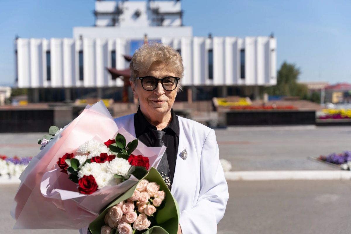 «Служила, служу и надеюсь ещё послужу»: Людмила Волошина — Заслуженный работник культуры РФ «Служила, служу и надеюсь ещё послужу»: Людмила Волошина — Заслуженный работник культуры РФ
