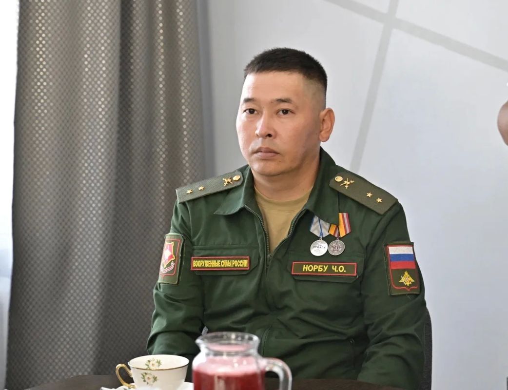 Владислав Ховалыг: В Сарыг-Сепе встретился с жителями Каа-Хемского района Владислав Ховалыг: В Сарыг-Сепе встретился с жителями Каа-Хемского района