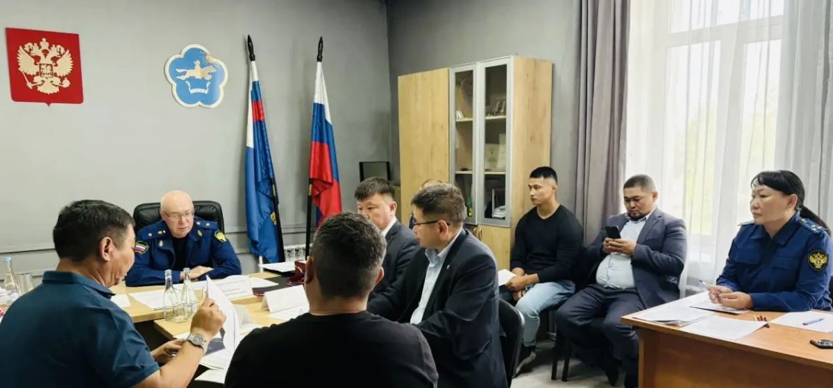 Прокурор республики Ботвинкин Евгений Борисович посетил с рабочим визитом Улуг-Хемский район Прокурор республики Ботвинкин Евгений Борисович посетил с рабочим визитом Улуг-Хемский район