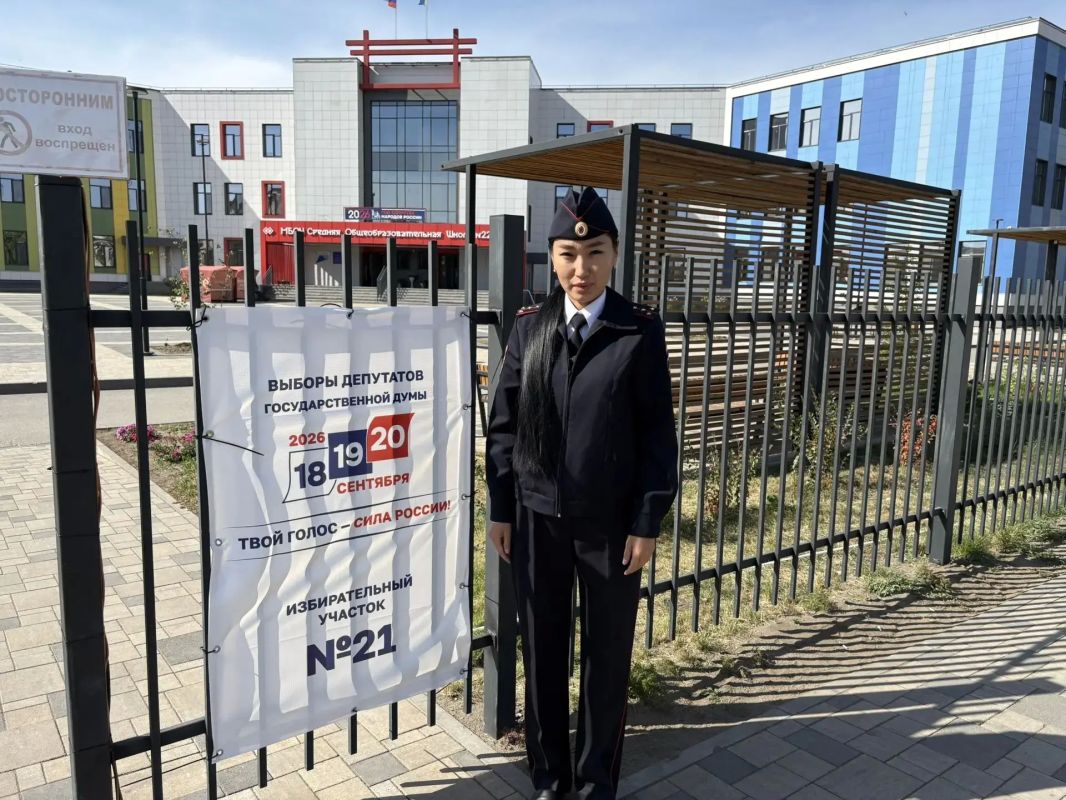 В Республике Тыва сотрудники полиции обеспечили правопорядок в период выборов В Республике Тыва сотрудники полиции обеспечили правопорядок в период выборов