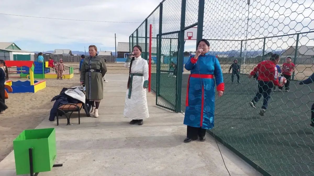 В селе Тээли открылась новая спортивная площадка В селе Тээли открылась новая спортивная площадка