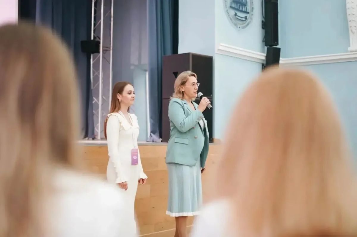 Новые горизонты воспитания: советники директоров Тувы повышают квалификацию в Ярославле Новые горизонты воспитания: советники директоров Тувы повышают квалификацию в Ярославле