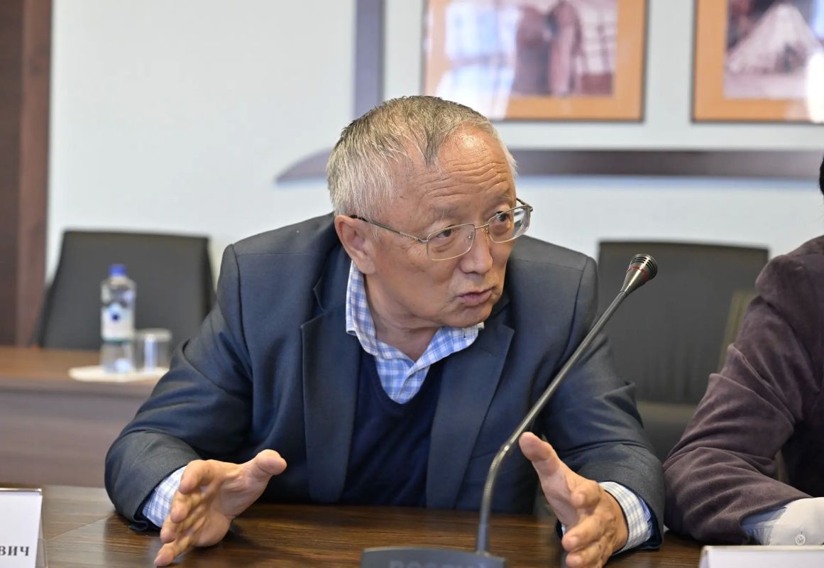 Владислав Ховалыг: Устуу-Хурээ остается в нашей повестке Владислав Ховалыг: Устуу-Хурээ остается в нашей повестке