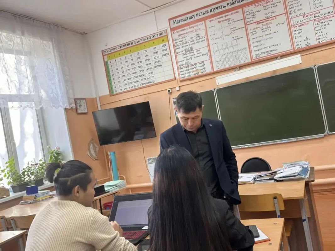 Цифровой ликбез в школах Каа-Хемского кожууна Цифровой ликбез в школах Каа-Хемского кожууна